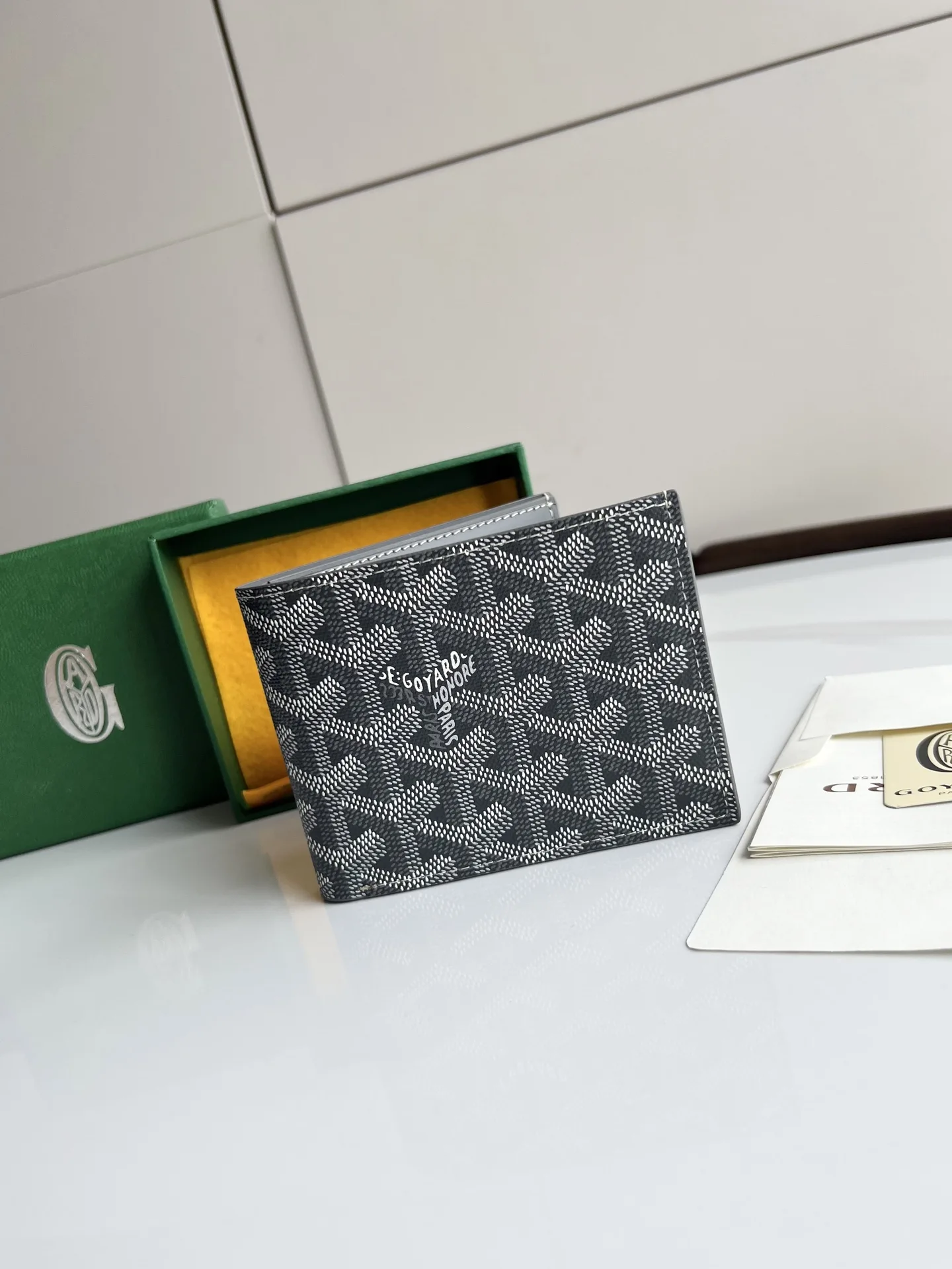 고야드 반지갑  12 cmx2.4 cm x10.5cm
