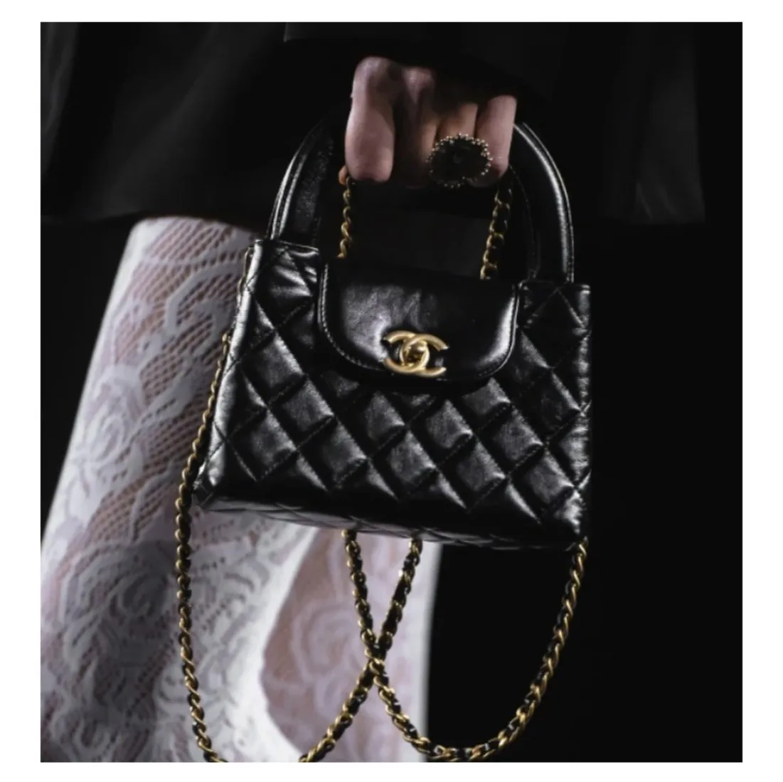 Chan*e* 23k kelly bag AS4416 19cm x 13 cm x 7cm