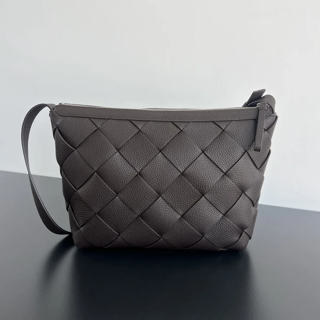 보테가베네타  Diago hobo 795125 39*24*16cm