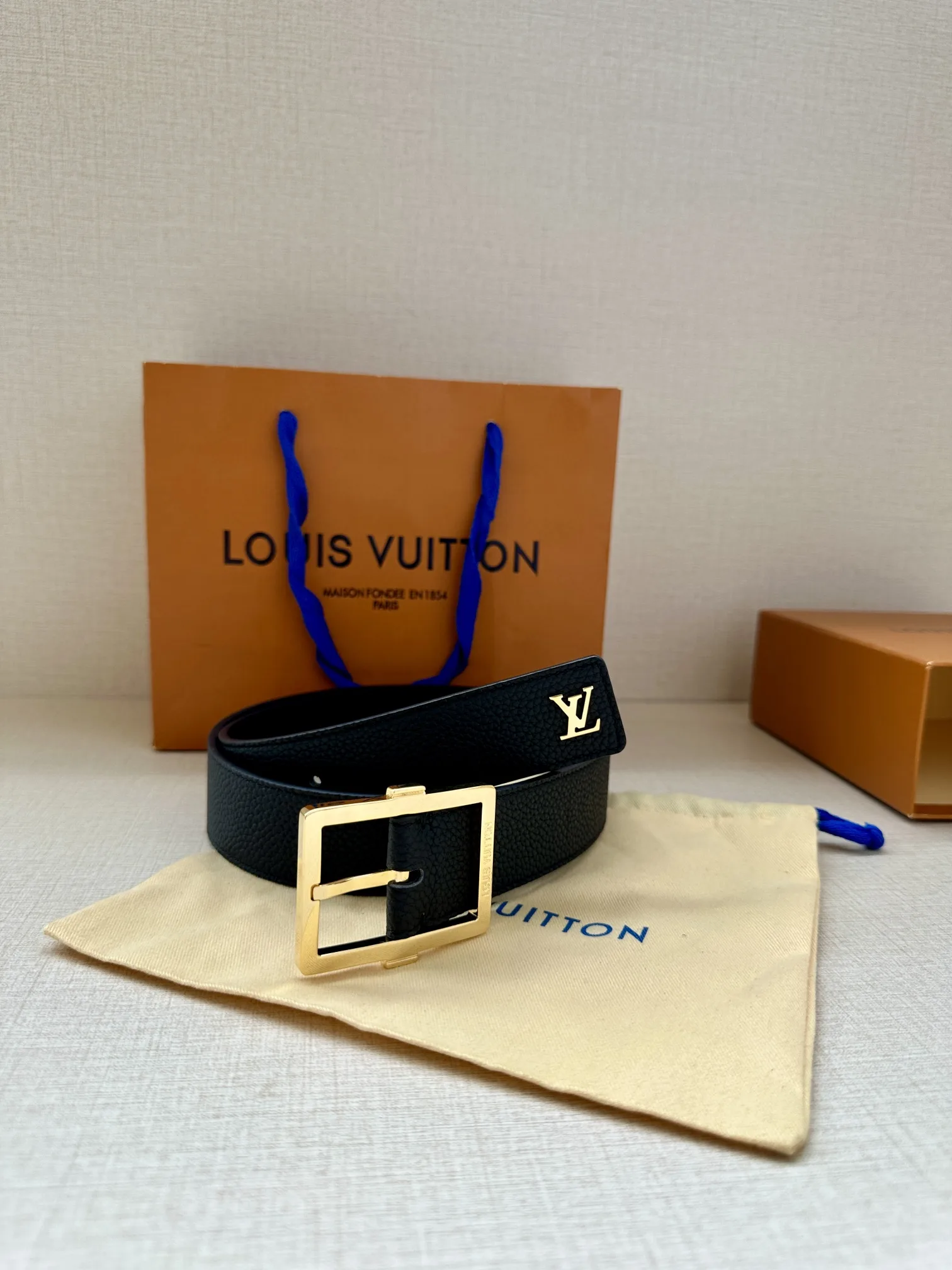 LV Aerogram 35mm Belt M8711U