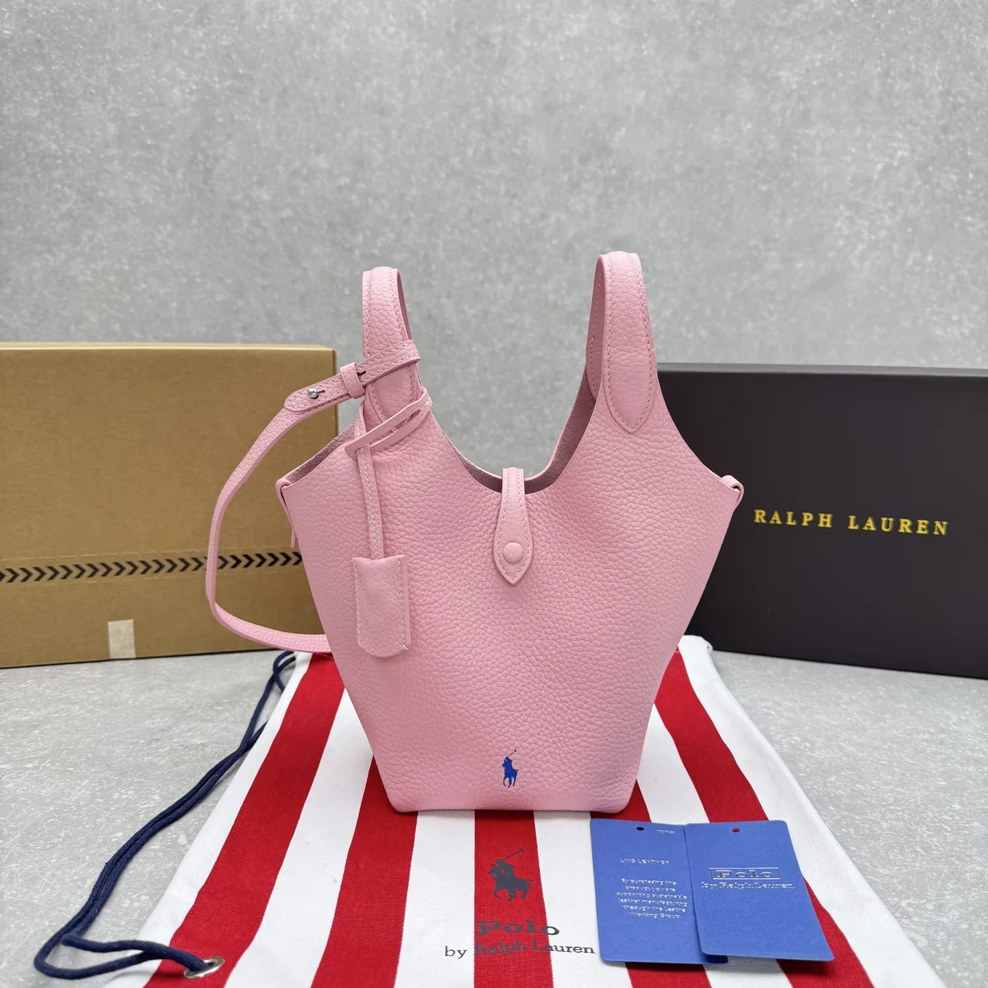 Polo Play Leather Tote  12×13×27cm