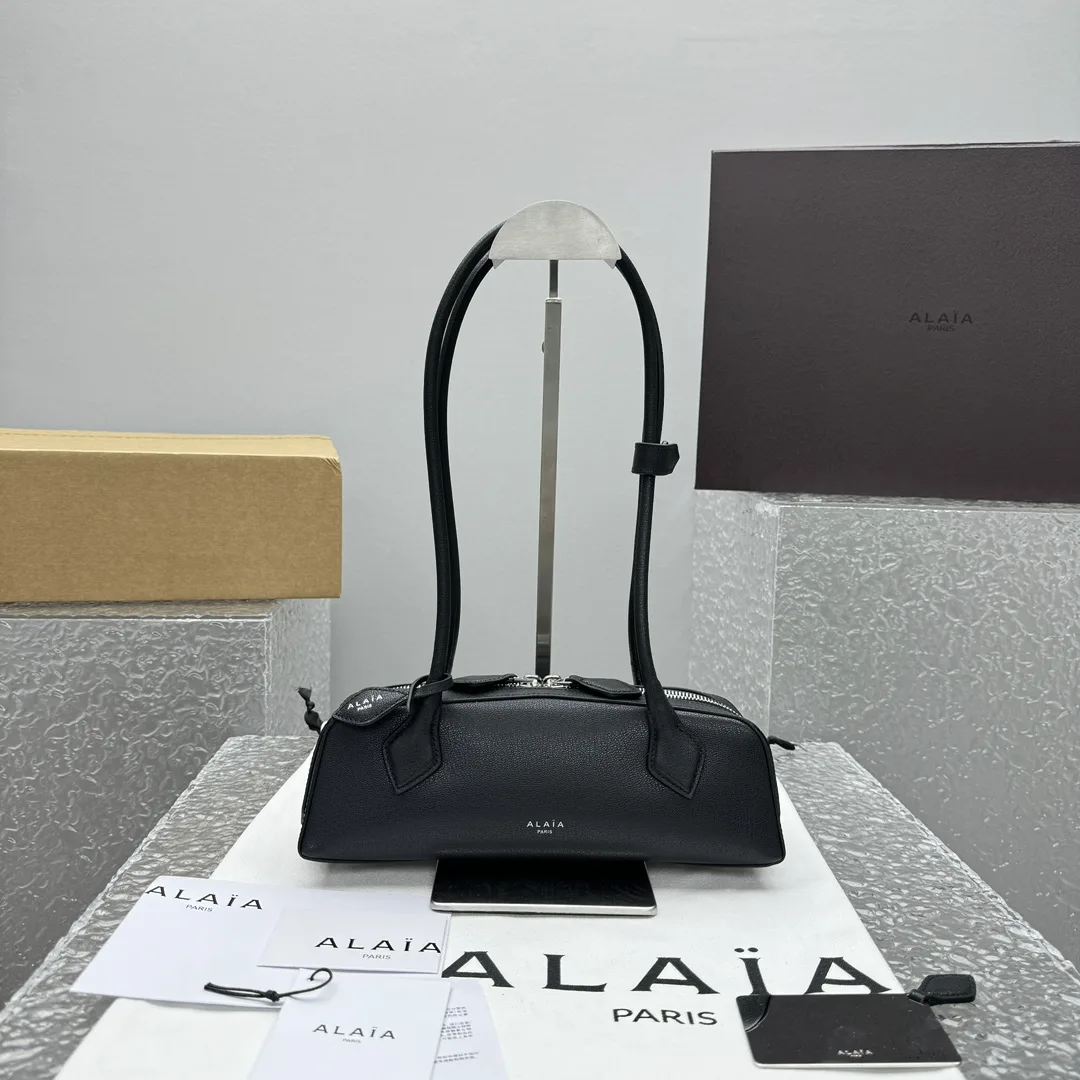 Alaia 알라이아Le Teckel 레더 숄더 백 27x8x9cm