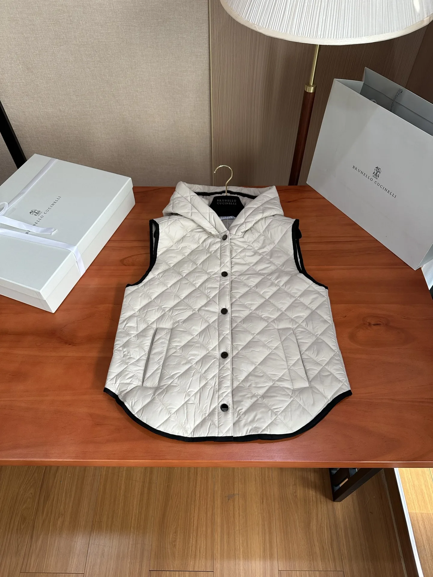 BRUNELLO CUCINELLI 퀼티드 후드 조끼