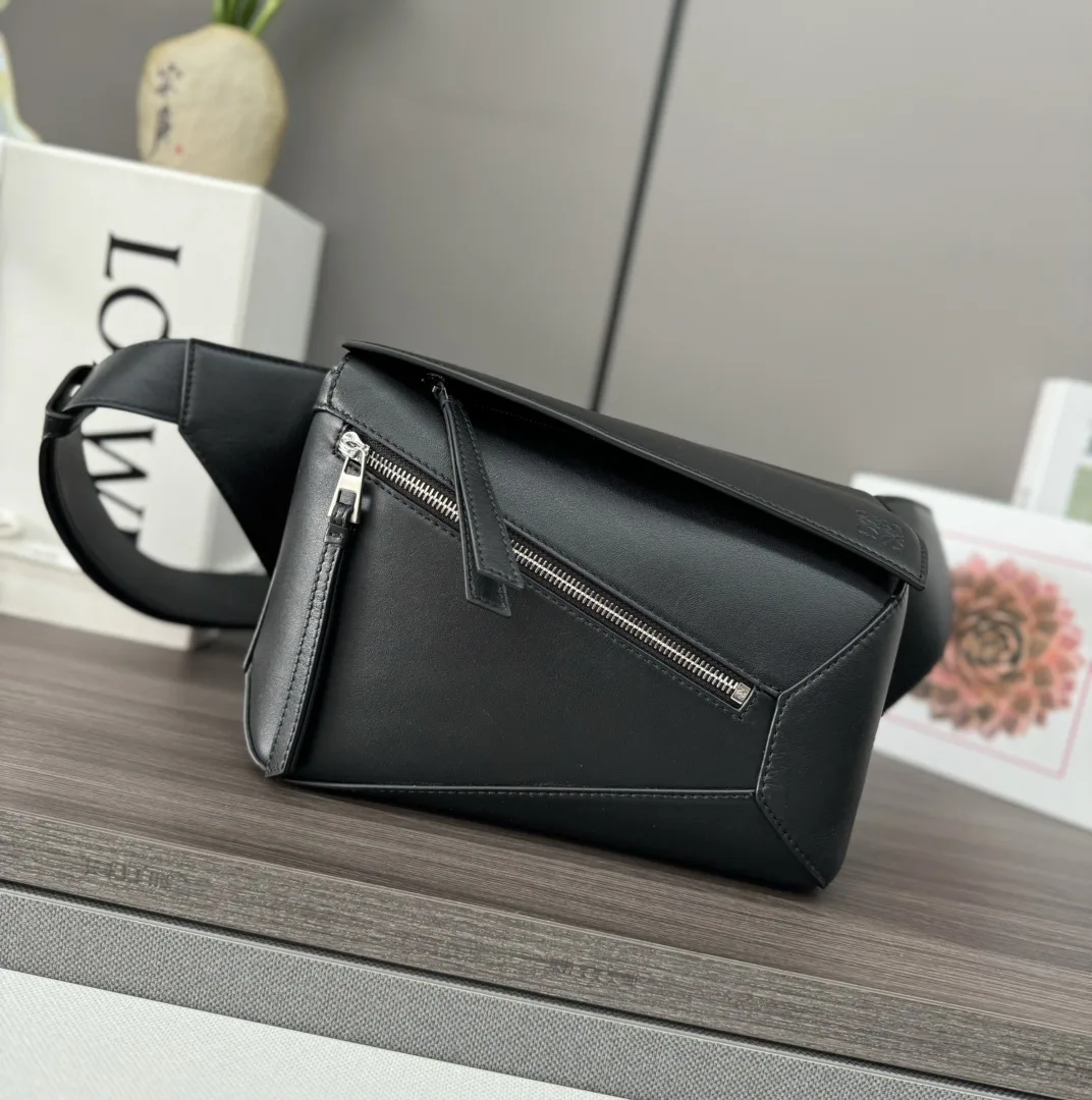 로에베 스몰 퍼즐 레더 범백 B510SEBX02 24X16X10.5CM