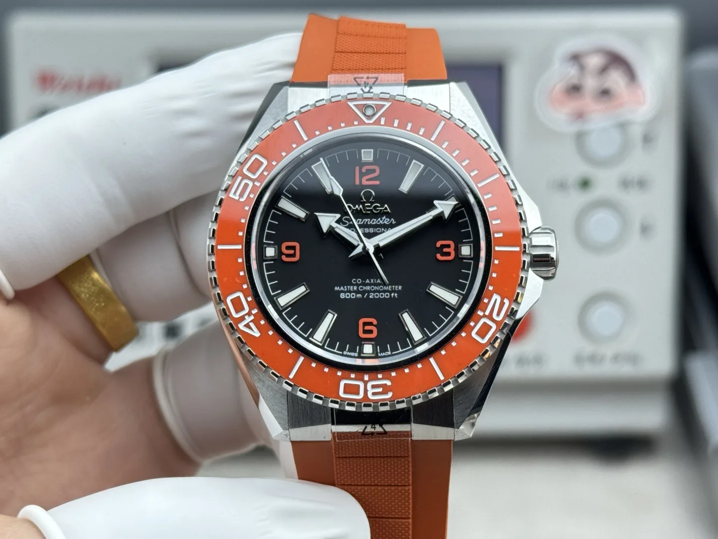 VS+ l 42mm l Planet Ocean 600M 217.32.42.21.01.003