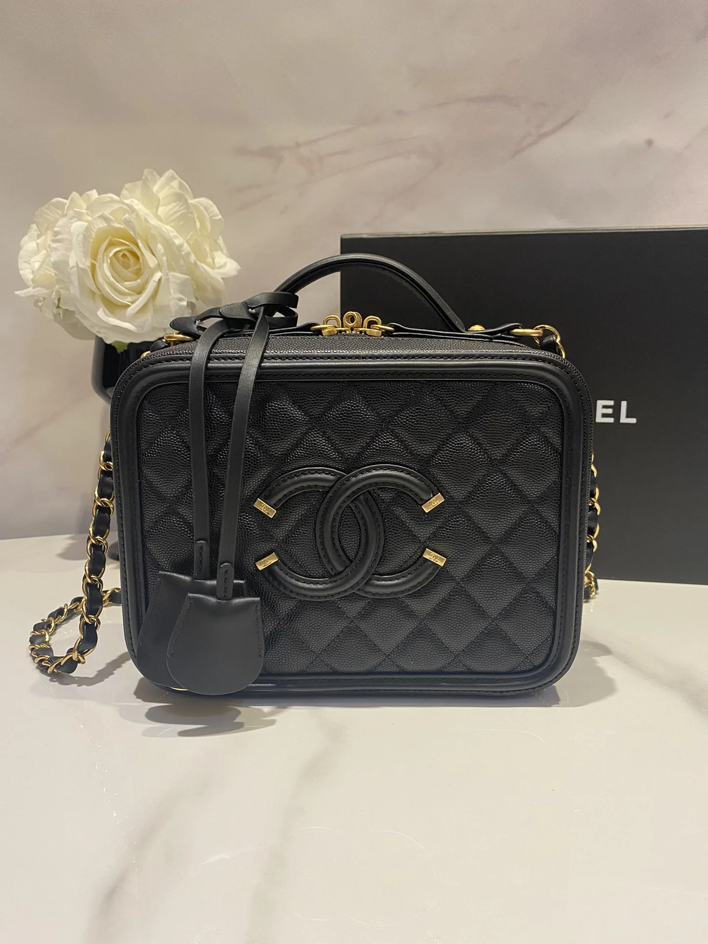 캐비어 코스메틱 케이스 A93343  21*16*8.5cm